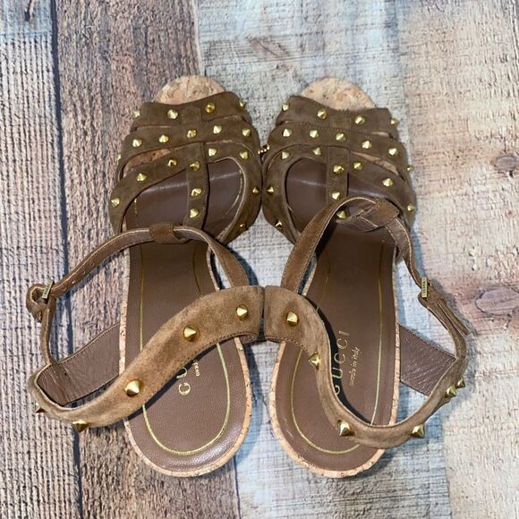 Gucci Women's Jacquelyne Studs Suede Platform Sandal - Picture 8 of 16